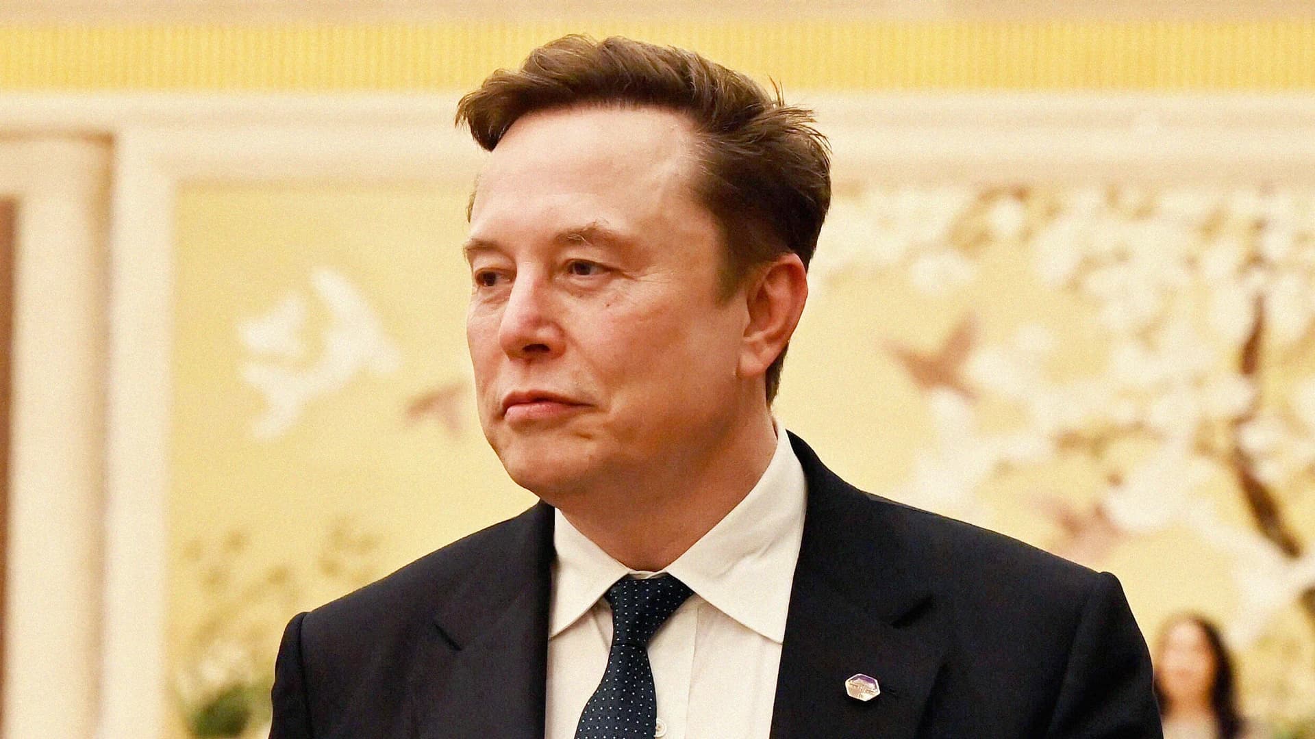 What Musk's Twitter Turnaround Teaches Local Investors