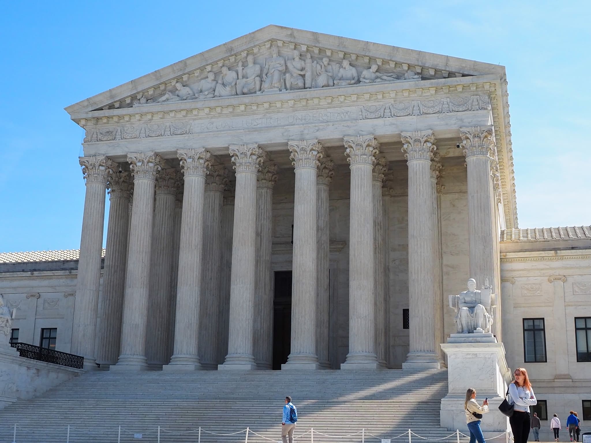 Supreme Court Weighs Police Use of Cell Location Data