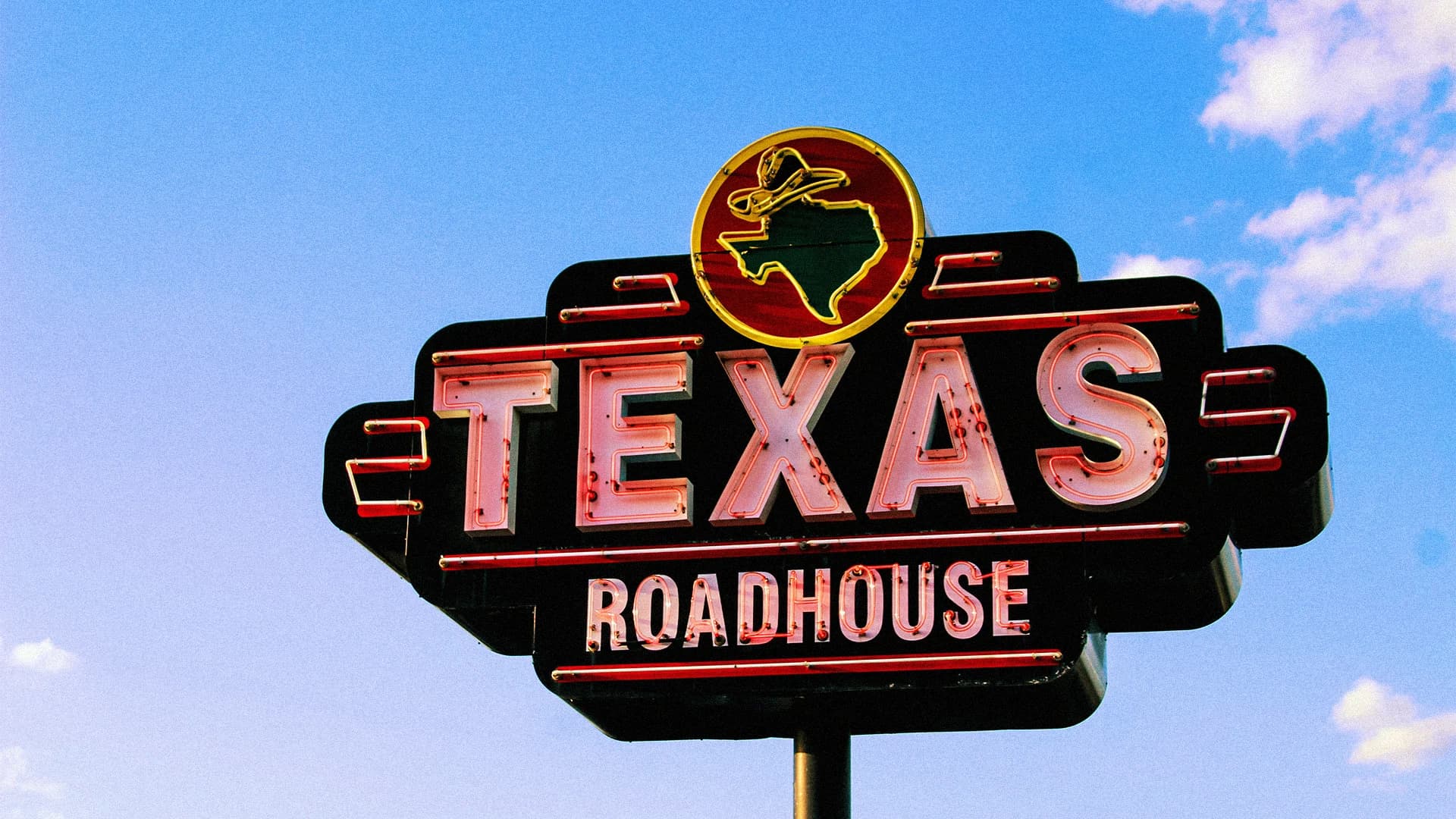 Texas Roadhouse Eyes Aggressive 2026 Growth With Dozens of New Locations