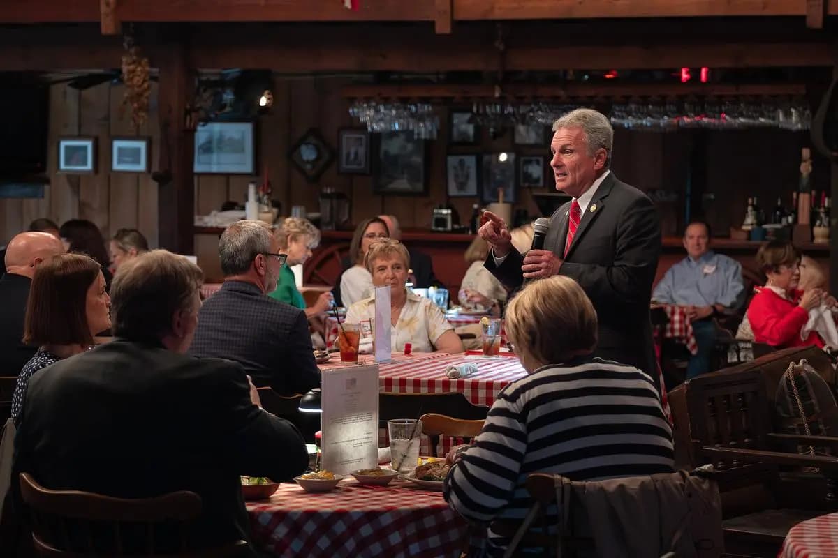Carter's Senate Bid Falls Short in GOP Primary