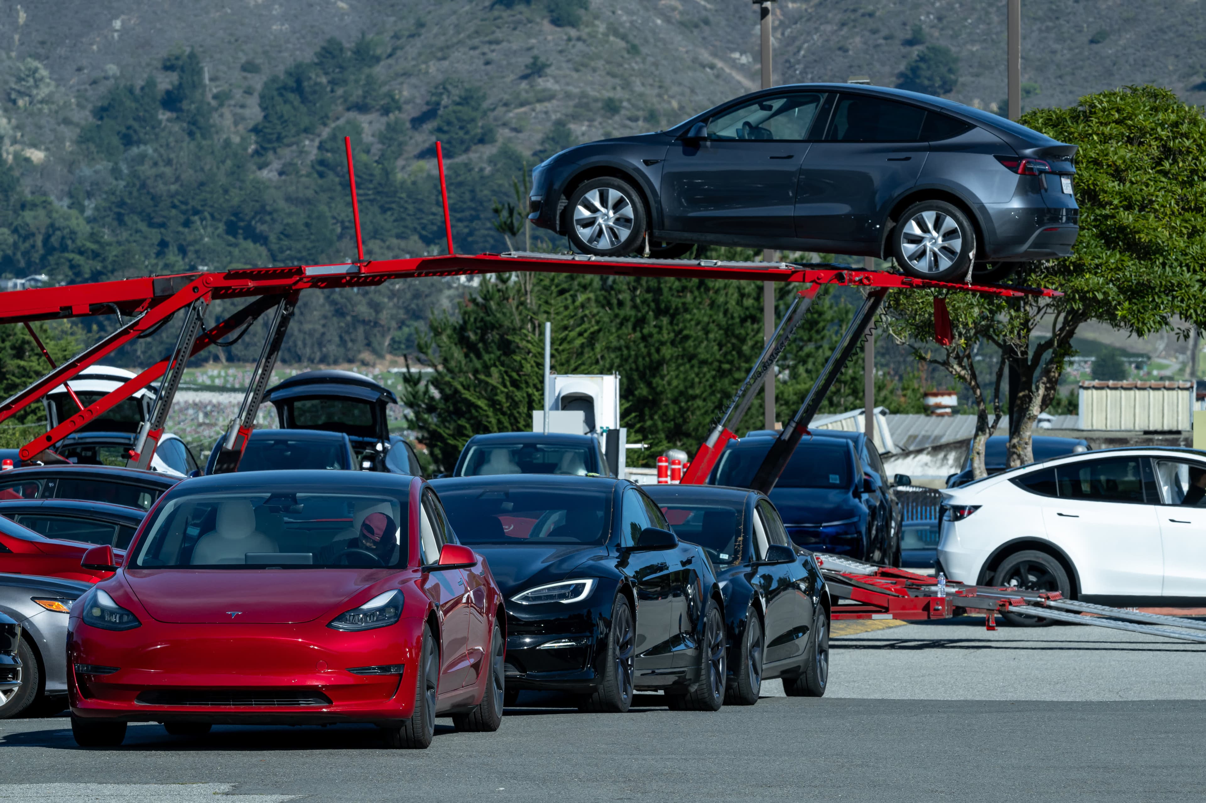EV Adoption Accelerates Amid Fuel Prices, Though Barriers Remain