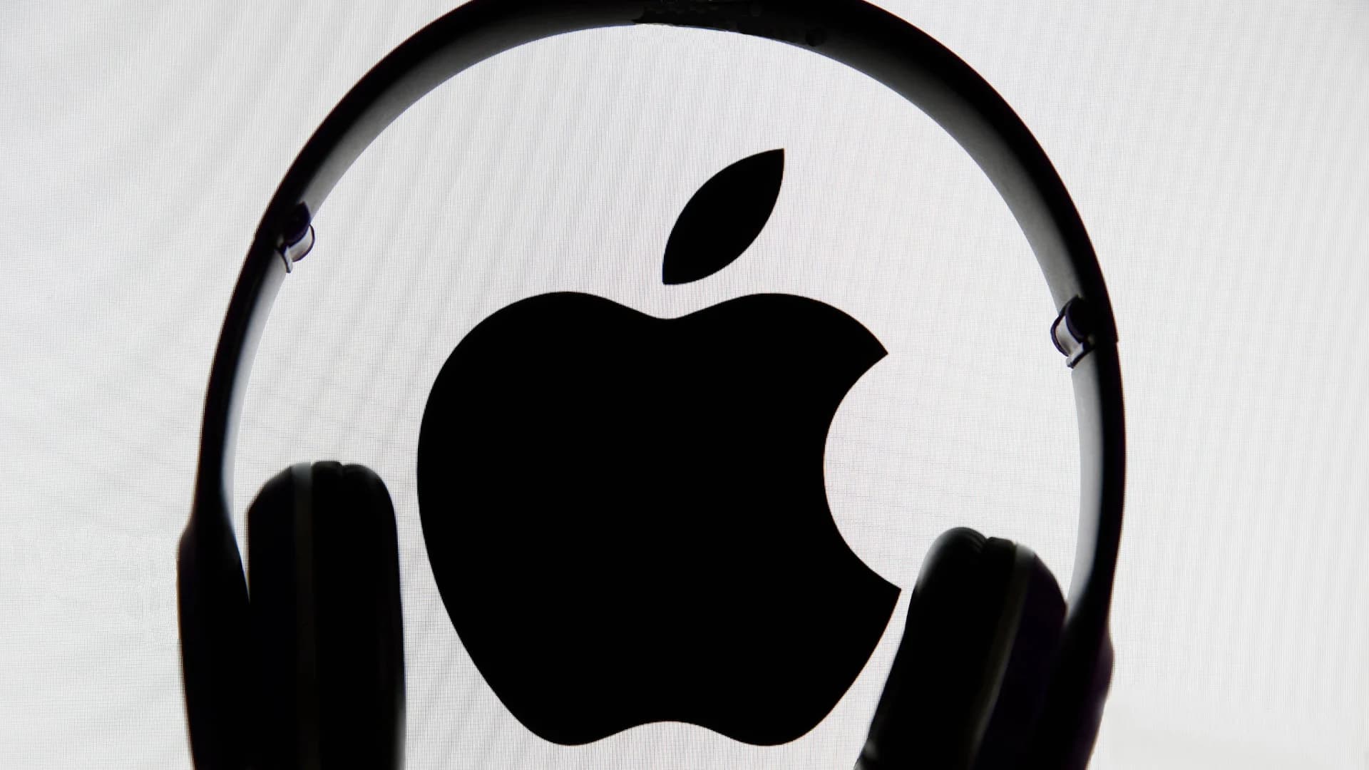 Apple's New Over-Ear Headphones Signal Shift in Consumer Tech
