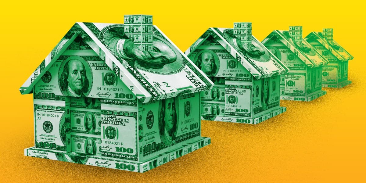Major Real Estate Brokerage Faces Headcount Decline Amid Legal Challenges