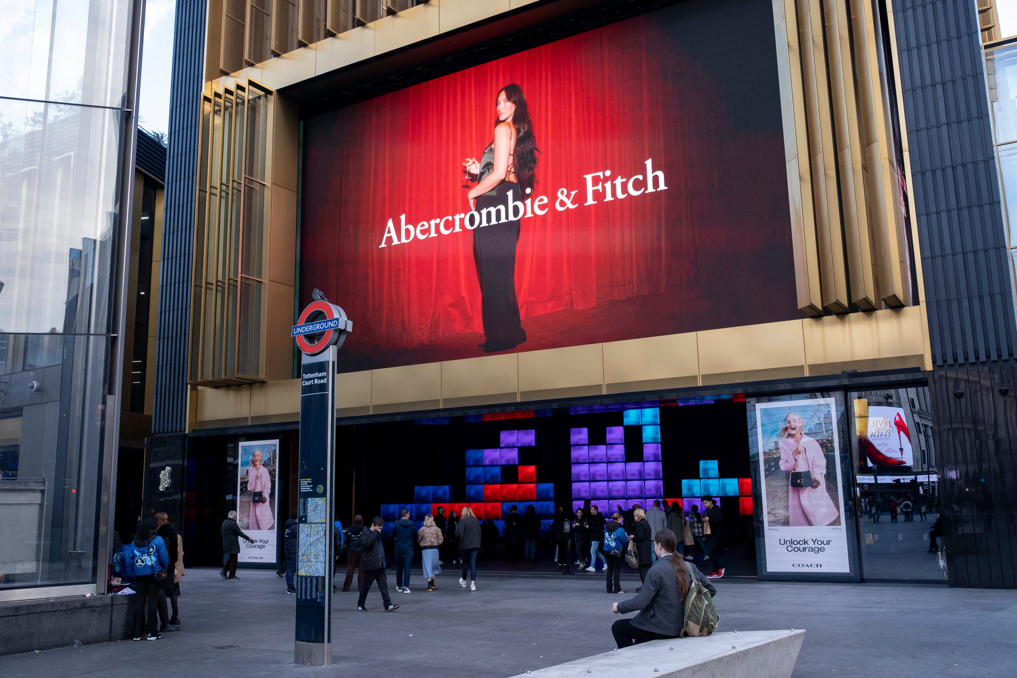 Abercrombie & Fitch Stock Surges Despite Middle East Sales Headwinds
