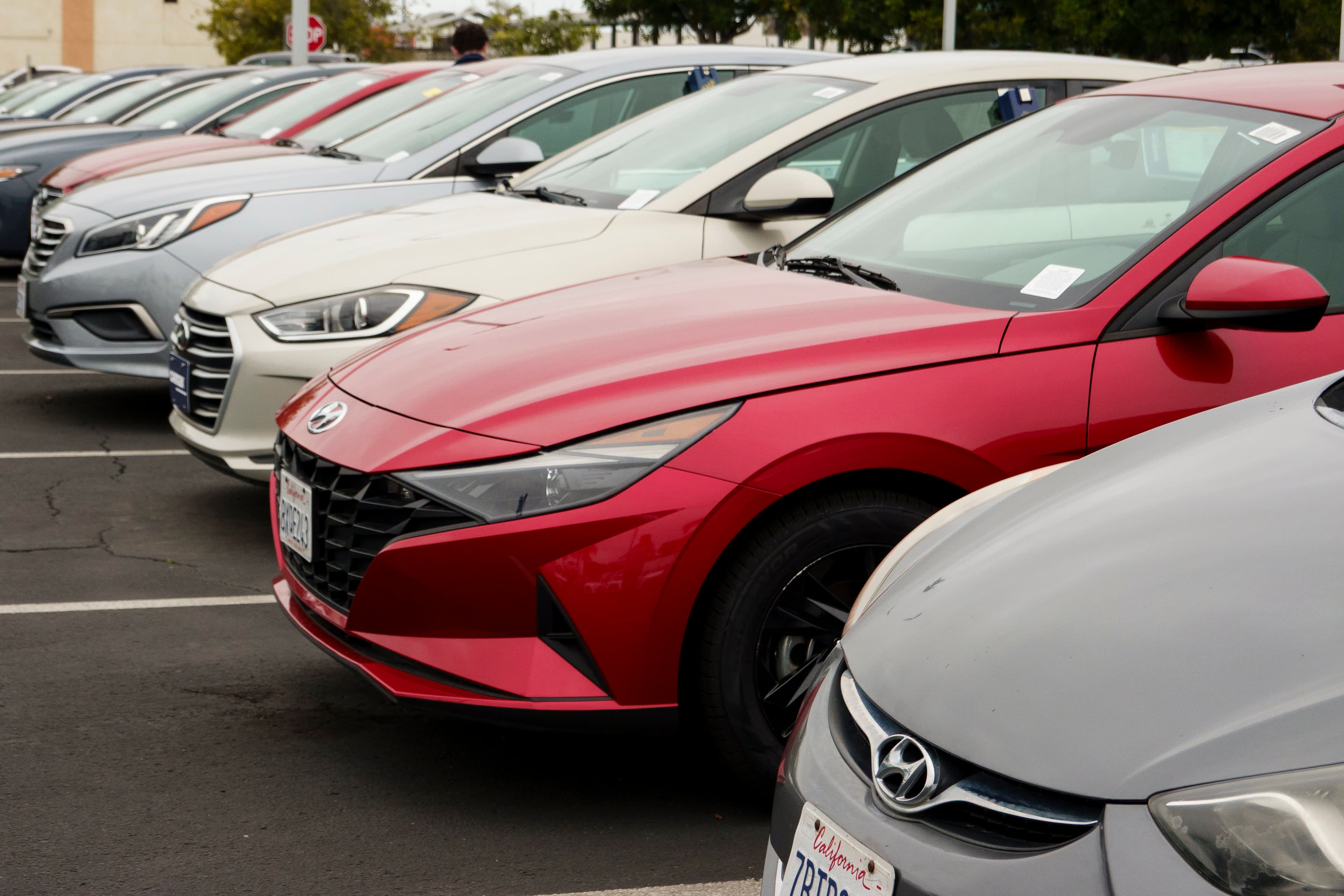 Auto Loan Payments Surge Past $1,000 Monthly Mark