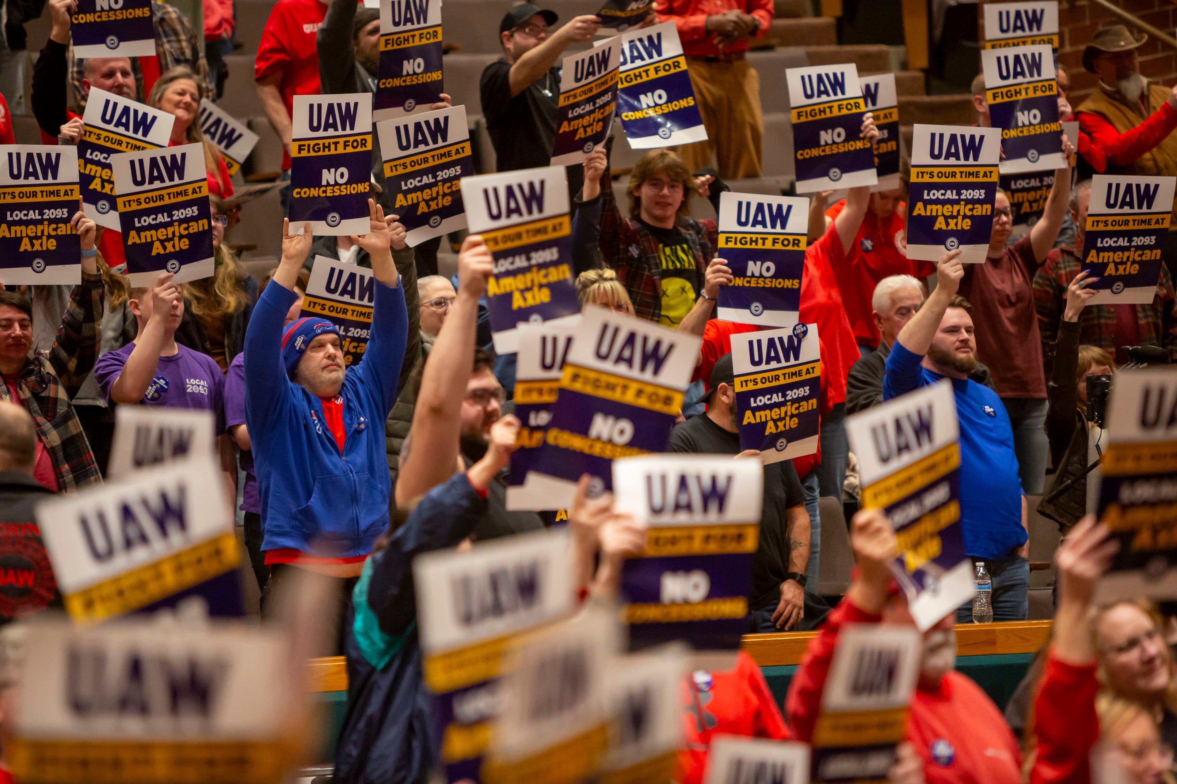UAW Strike at GM Supplier Signals Supply Chain Risks for Auto Sector