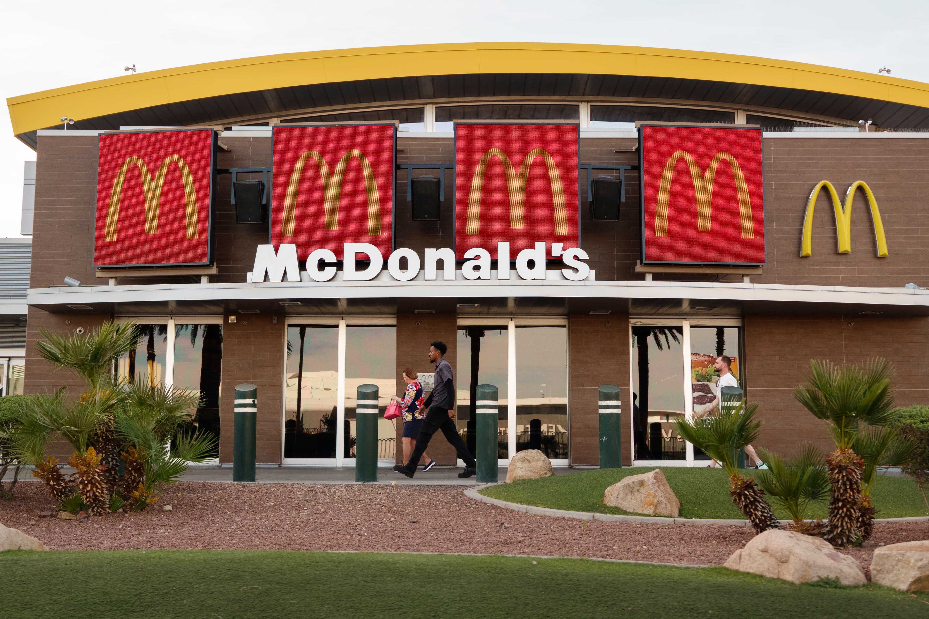 McDonald's Charts New Growth Path Amid Rising Restaurant Competition