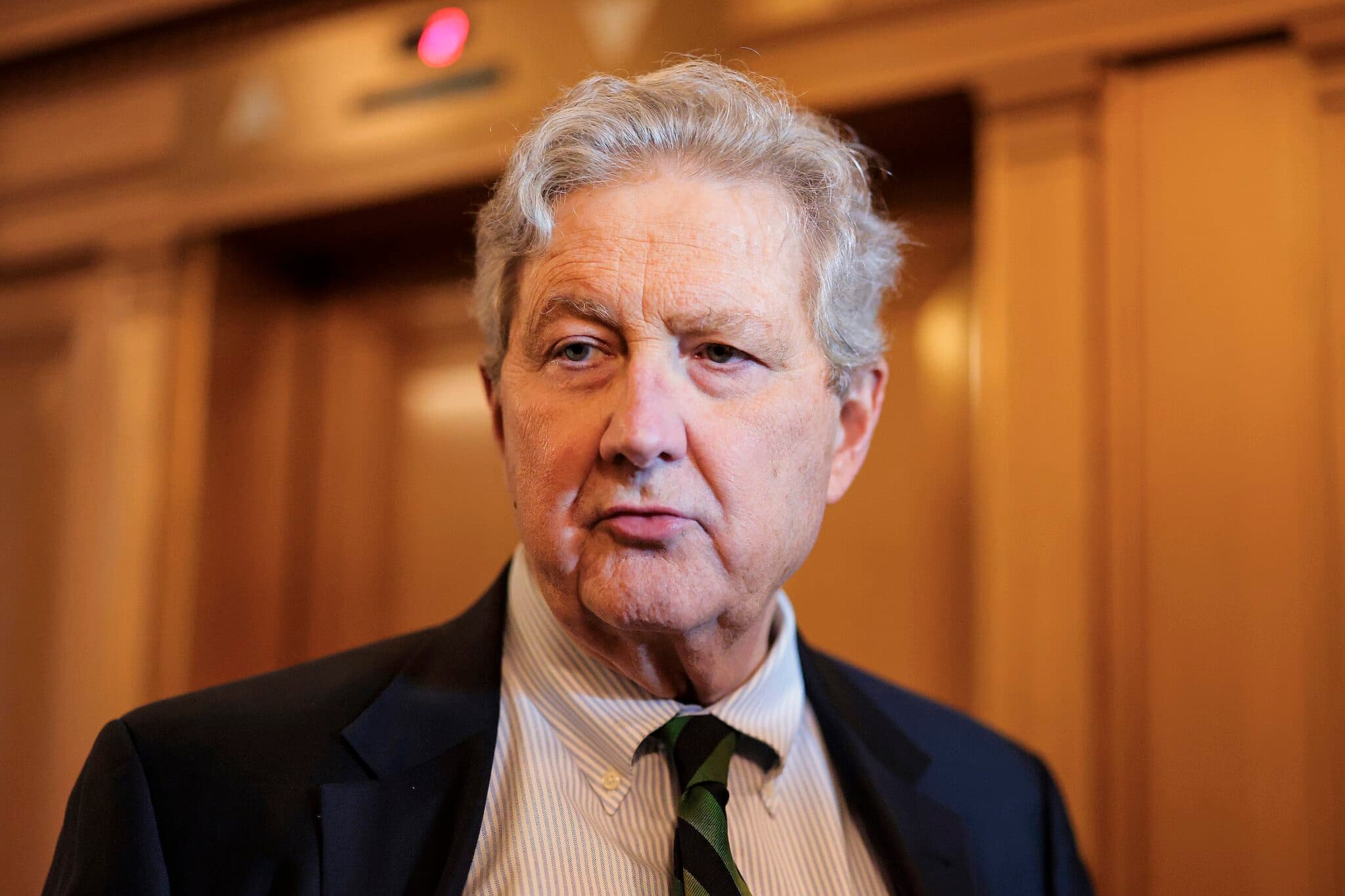 Senate Approves Pay Freeze for Lawmakers During Shutdowns