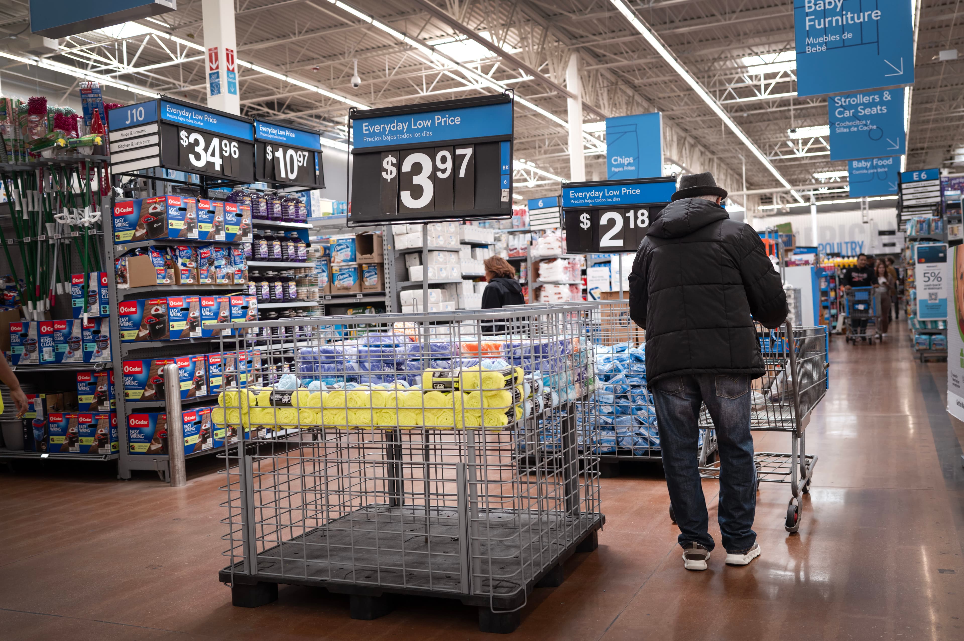 Major Retailers Pursue Tariff Refunds Despite Political Pressure