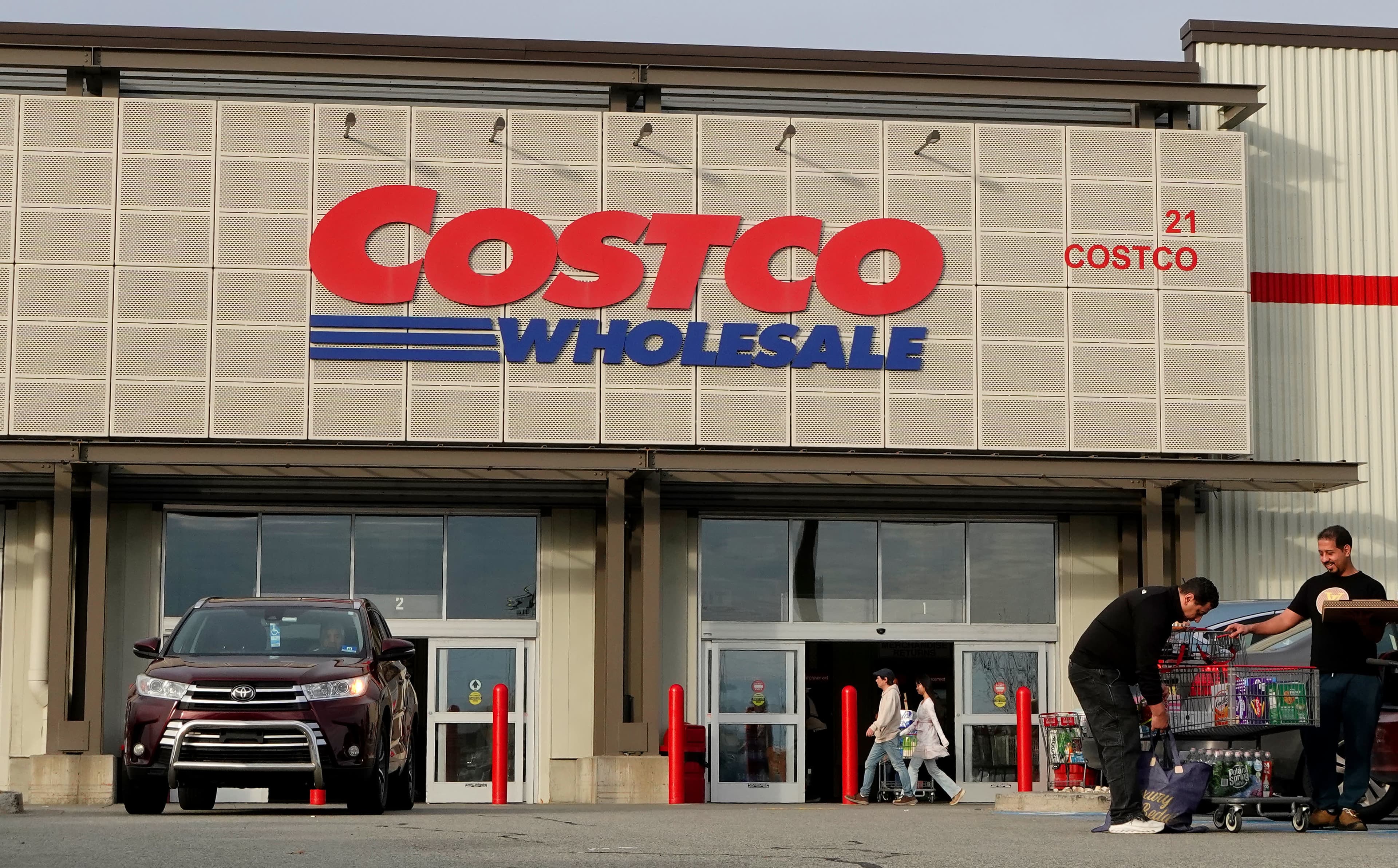 Costco Reports Record Gas Sales as Fuel Prices Drive Membership Growth