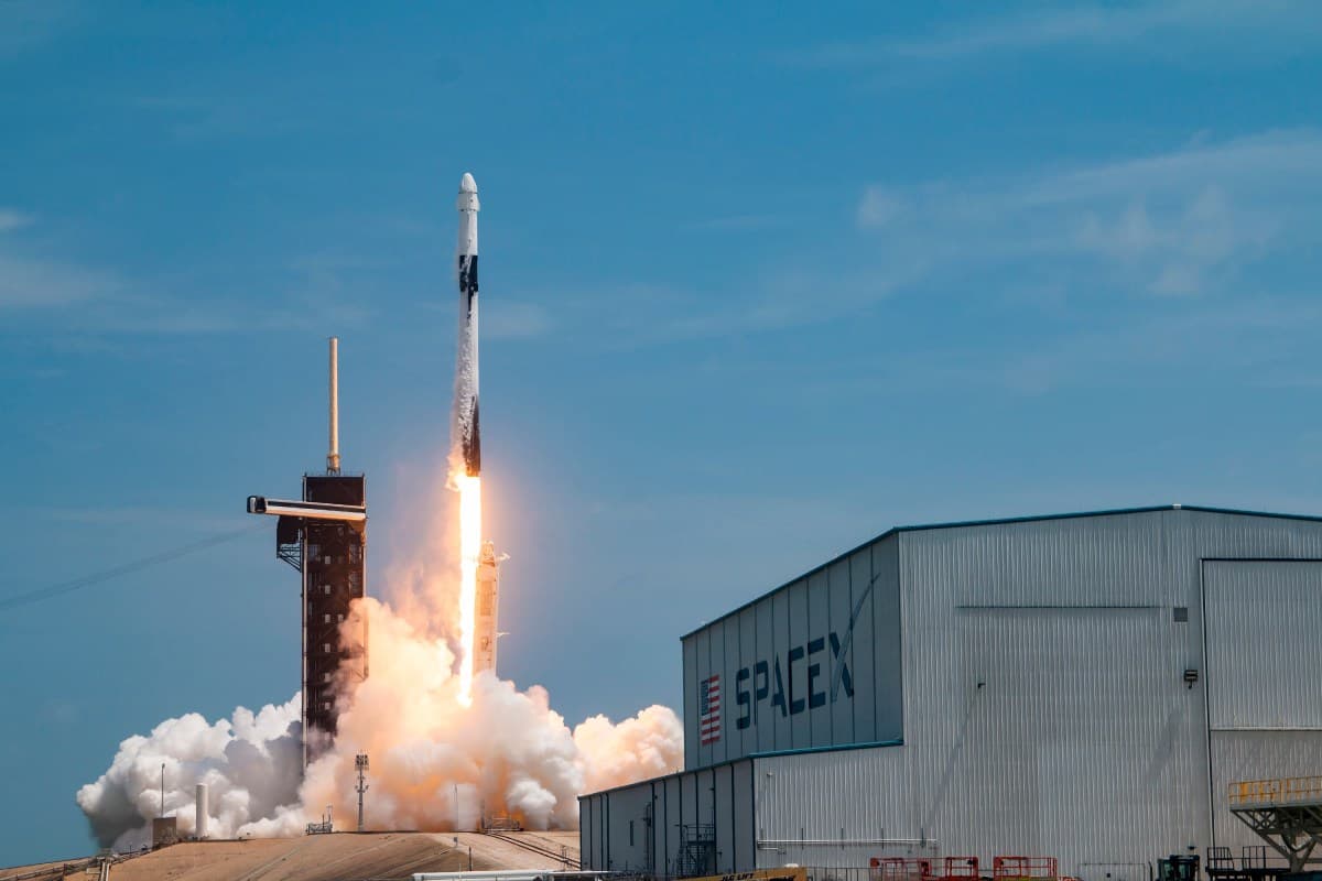 SpaceX Secures $6.45B in Space Force Contracts Before IPO