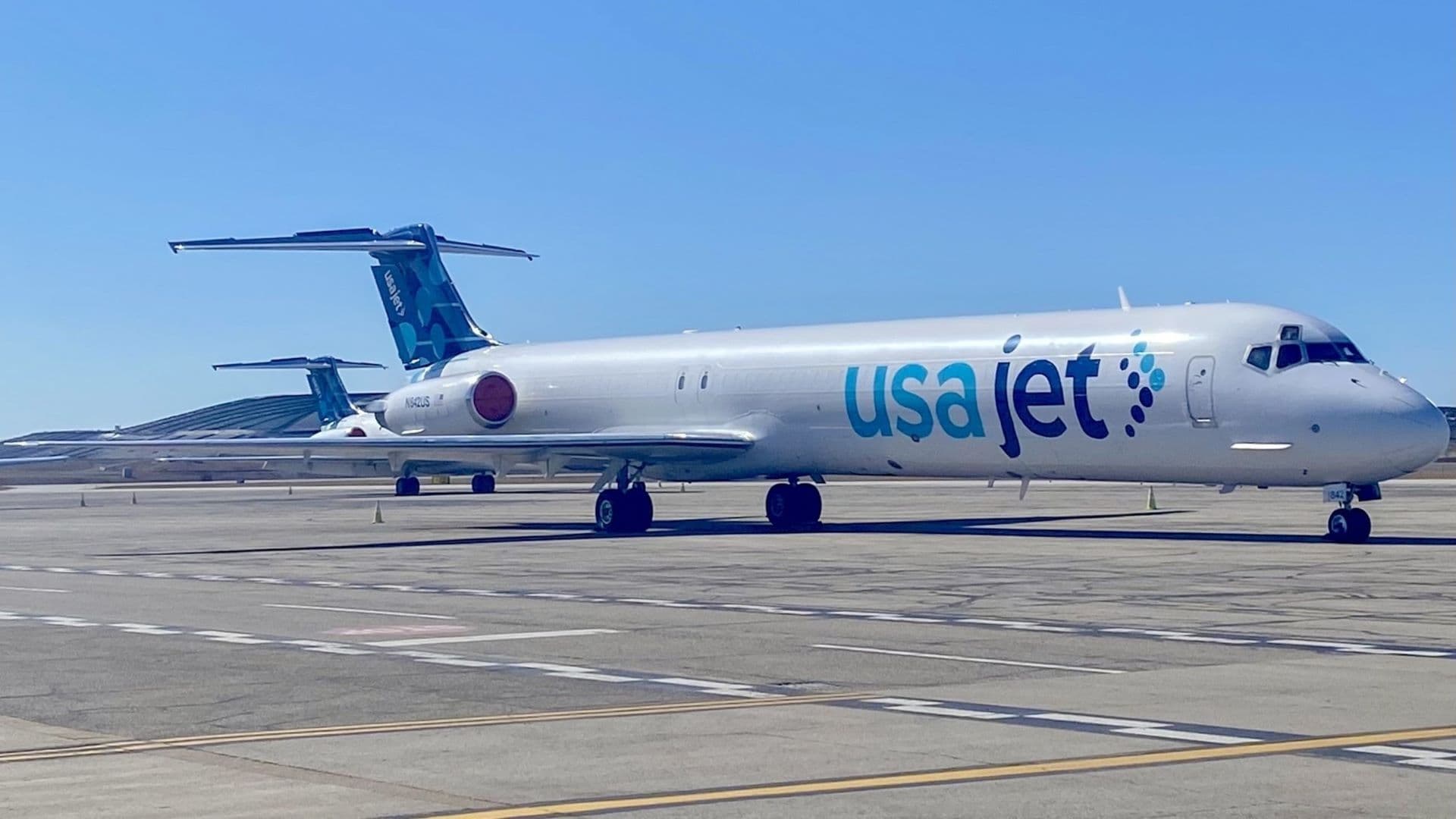 Airline Sues Shareholder Over Cargo Contract Dispute